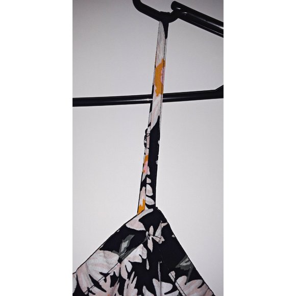 SOLD    COTTON ON Black & White Daisy Flowy Sun Dress 🌼 - Picture 7 of 10